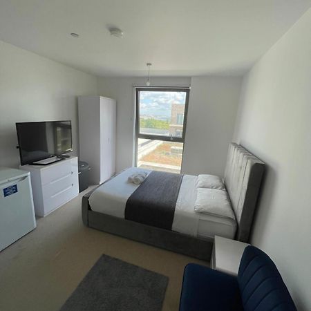 Riverside Rooms And Apartments Лондон Екстер'єр фото