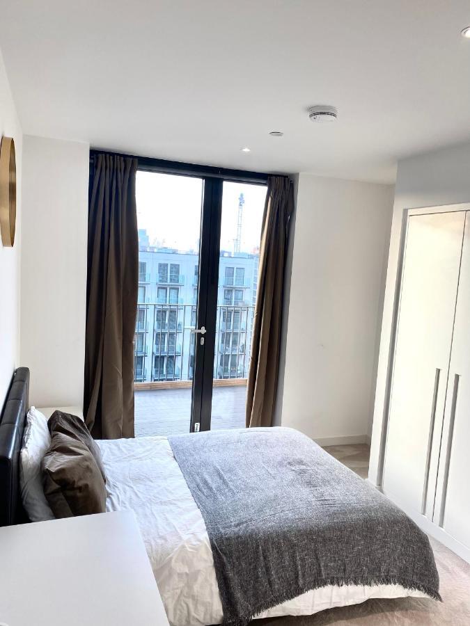 Riverside Rooms And Apartments Лондон Екстер'єр фото
