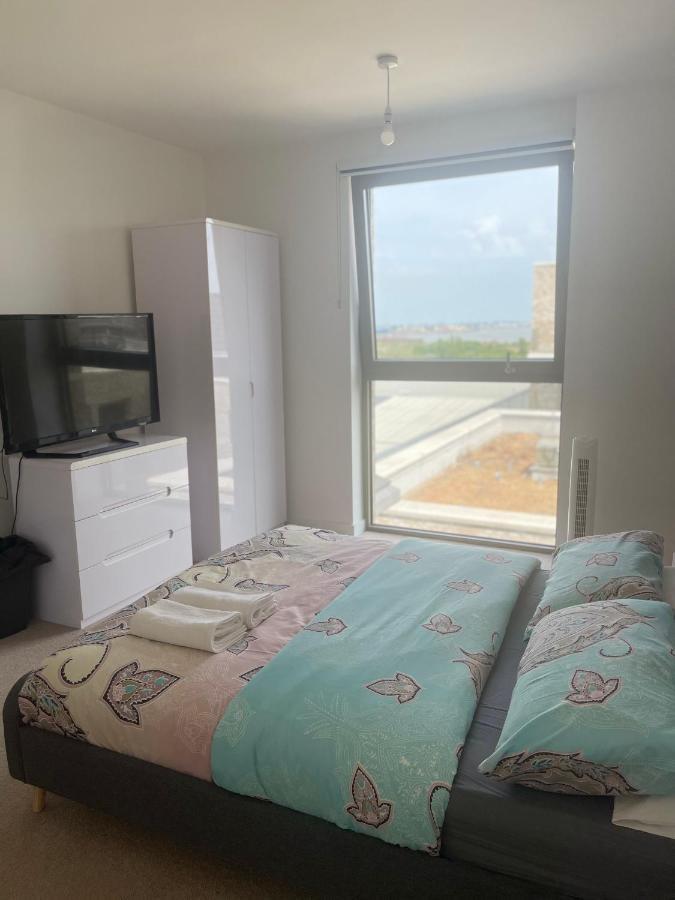 Riverside Rooms And Apartments Лондон Екстер'єр фото