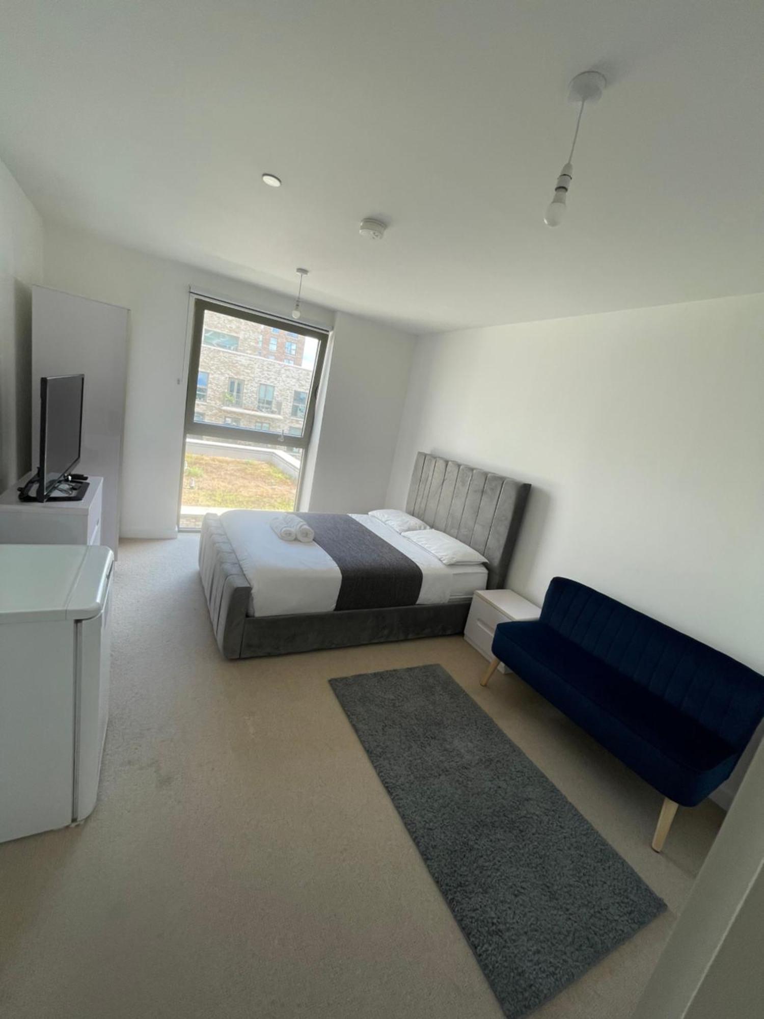 Riverside Rooms And Apartments Лондон Екстер'єр фото
